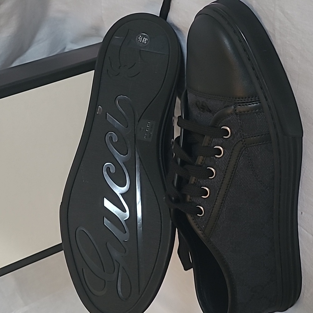 GUCCI NEW Black Fabric GG Sneakers Tennis SHOES Womens 38 1/2 7.5